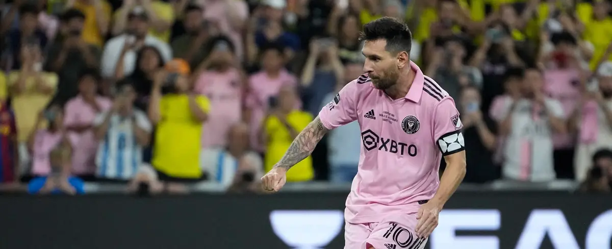 Messi sufre lesión, pero el Inter de Miami golea (4-0) al Toronto