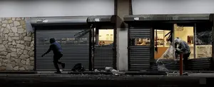 Protestas en Filadelfia provocan saqueos en diferentes tiendas