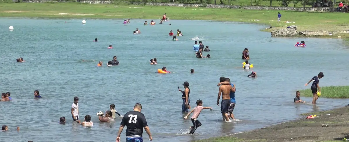 Xiloá recibe a miles de familias en las vacaciones patrias