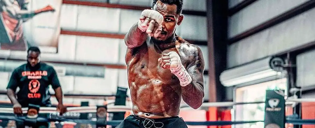 Jermell Charlo advierte cómo le hará para frustrar al Canelo: "Ahí es cuando se descuida"