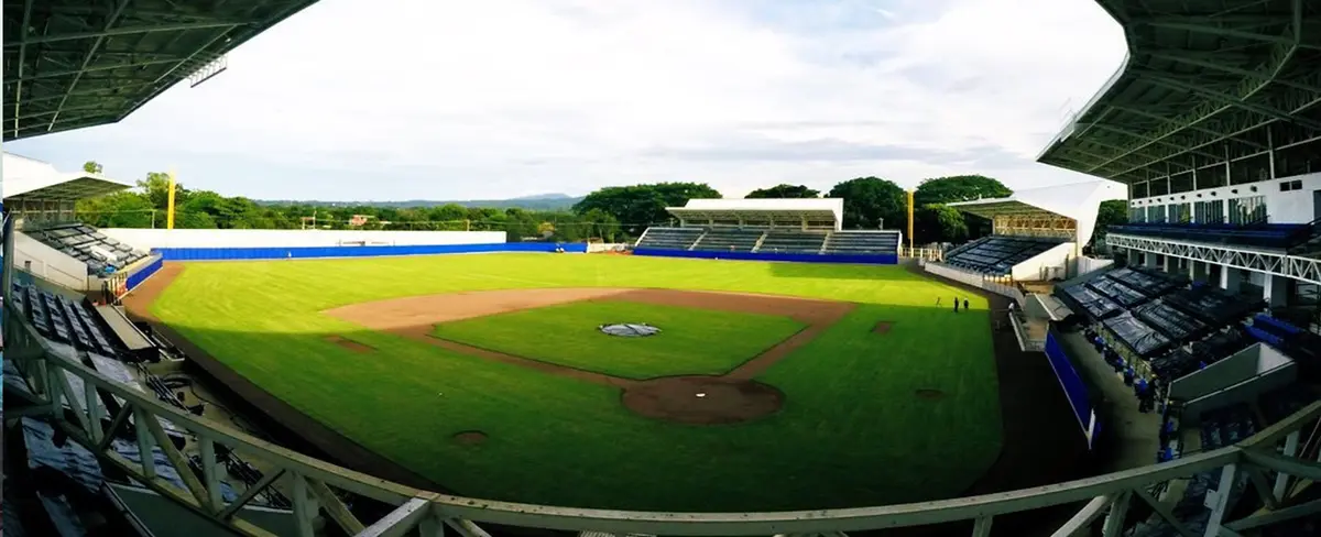 Entrega del Estadio Roberto Clemente de Masaya en cuenta regresiva