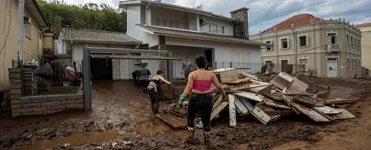 Aumenta a 50 la cifra de muertos por ciclón en el sur de Brasil