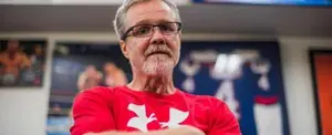 Freddie Roach pronostica un KO de Charlo sobre Canelo