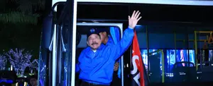 Daniel: estos no son los únicos, vendrán más buses de China