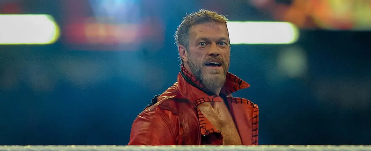 Edge debuta en la compañía rival de la WWE