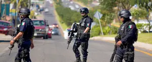 México: 12 policías son condenados por masacre contra migrantes