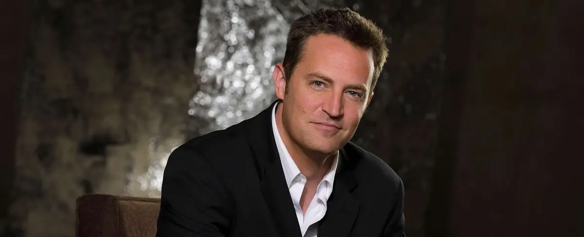 Muere Matthew Perry de la popular serie "Friends"