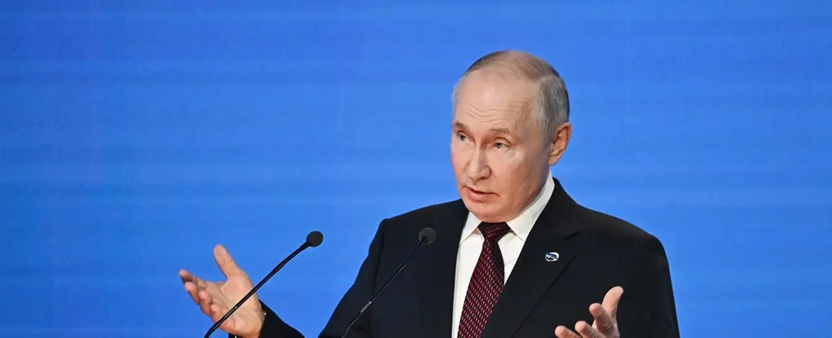 Presidente Putin condena atentados cerca de la tumba de Soleimani en Irán