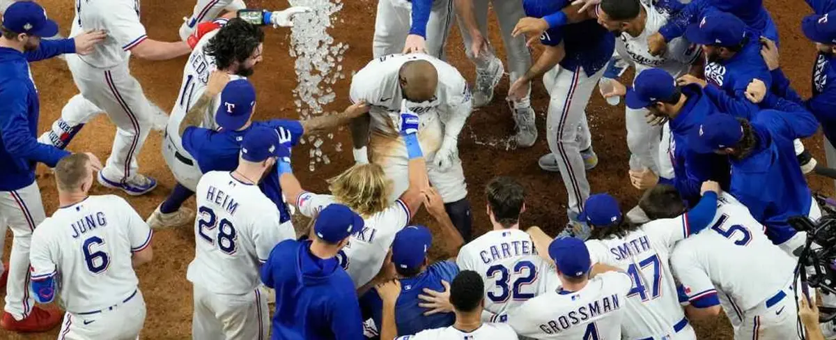 Rangers vencen a Diamondbacks en el primer juego de la serie mundial