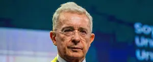 Uribe enfrentará la justicia por manipulación de testigos