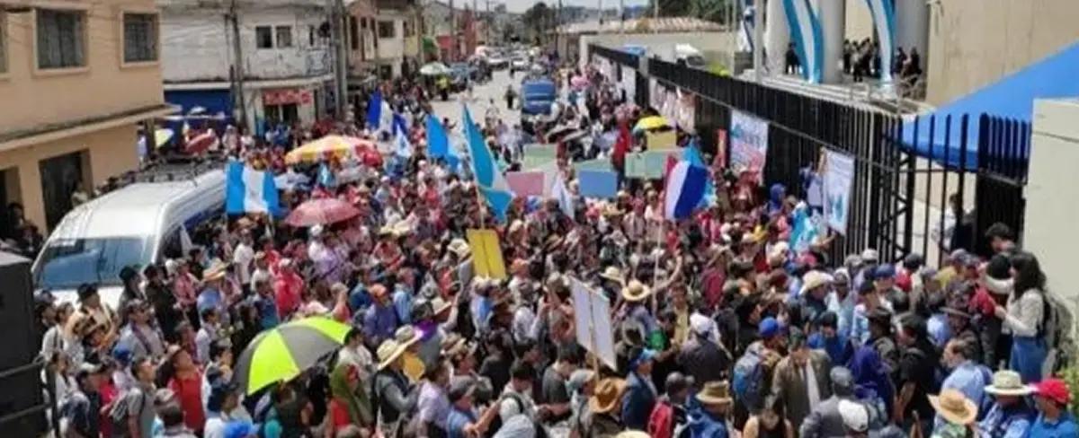 Continúa por décimo día paro general en Guatemala