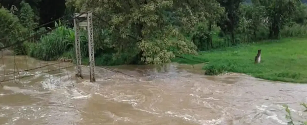 Guatemala en alerta por crecida de seis ríos por lluvia de la tormenta Pilar