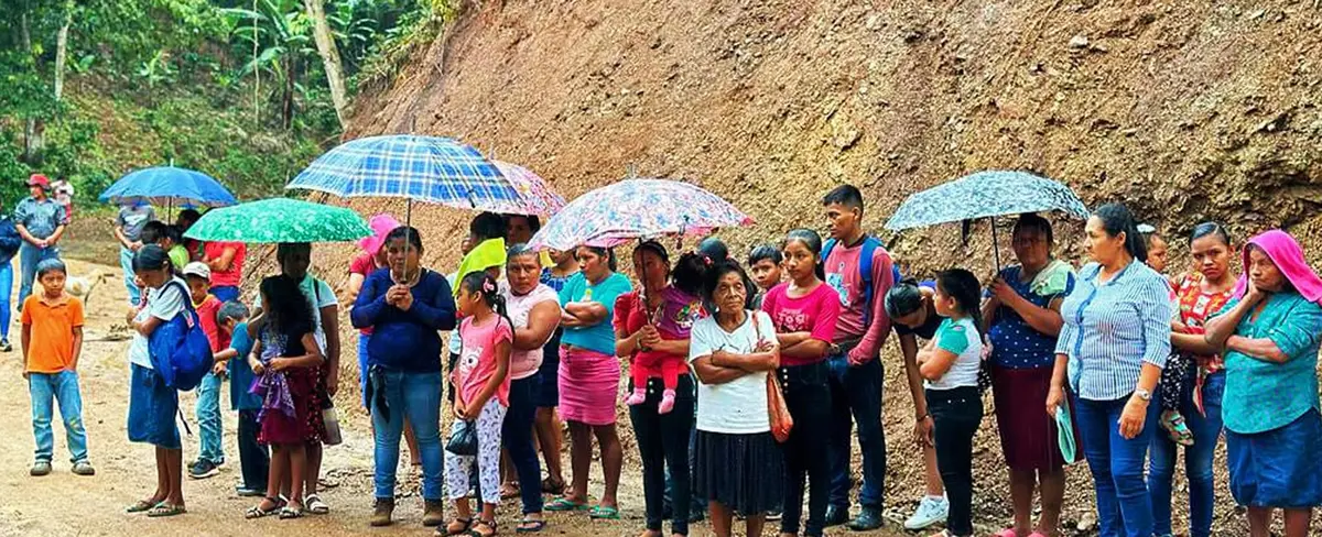 Mejoran más de 16 kilómetros de caminos en Ciudad Antigua