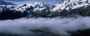 Aumenta a 56 cifra de muertos tras desbordamiento de lago en la India
