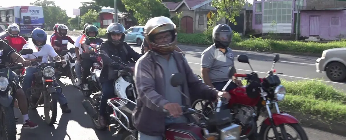 Realizan caravana con mensaje de respeto a las señales de tránsito ¡Motorizado, salvá tu vida!