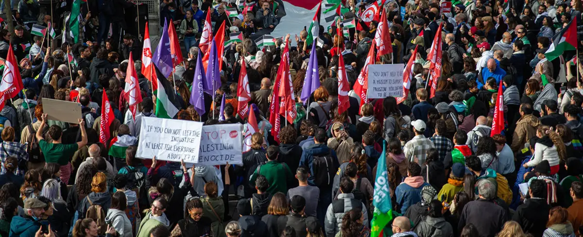 Multitudinaria protesta en solidaridad con el pueblo palestino en París