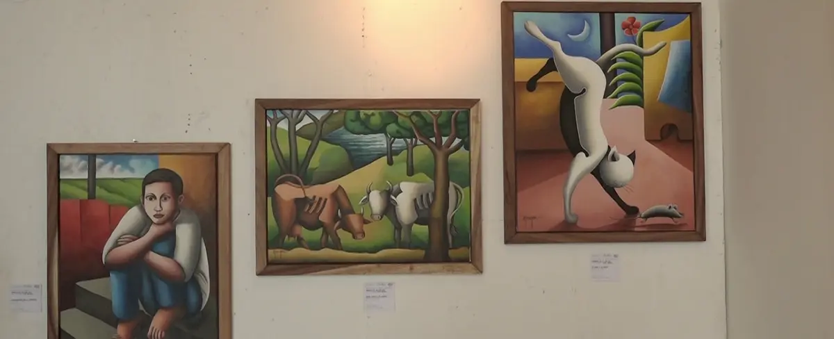 'Pinceladas de magia' exposición artística de José Aragón brilla en el Teatro Rubén Darío