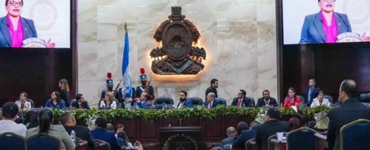 Honduras rechaza injerencia externa en crisis política