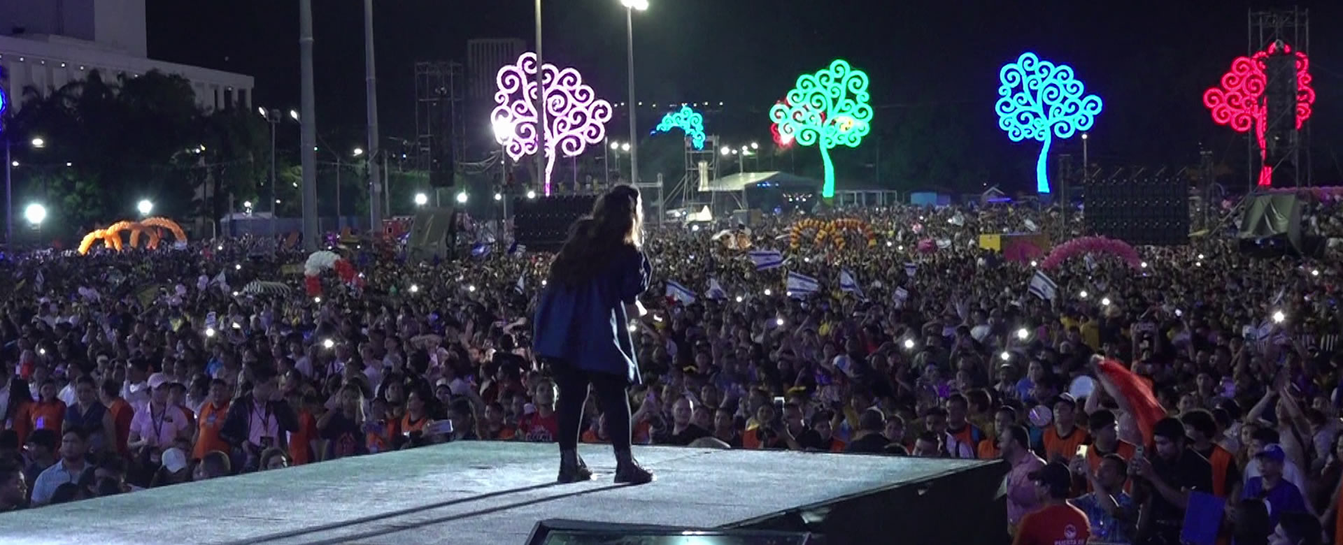 Managua vive una noche de adoración a Dios en Plaza La Fe