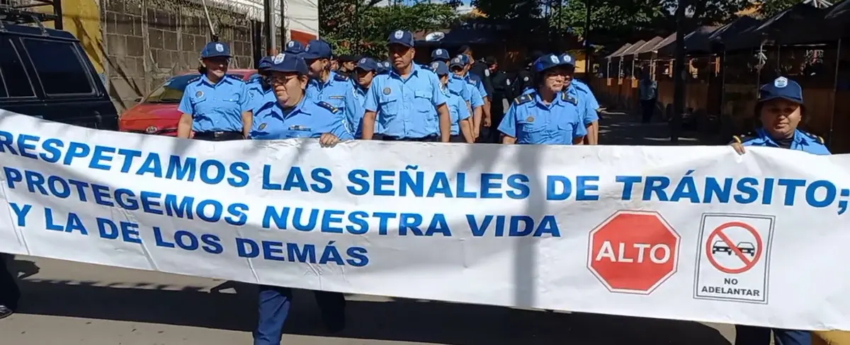 Carazo realiza caminata para concientizar a todos los motociclistas
