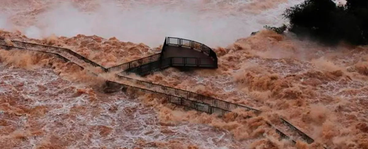 Fuertes lluvias y vientos en Sao Paulo, Brasil, dejan a seis personas muertas