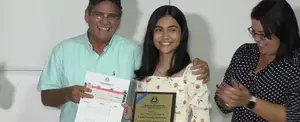 Ganadora del Premio Miguel Ángel Asturias promovido por el Parlacen es de León
