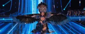 ¿Qué significa la pose de Sheynnis con el traje 