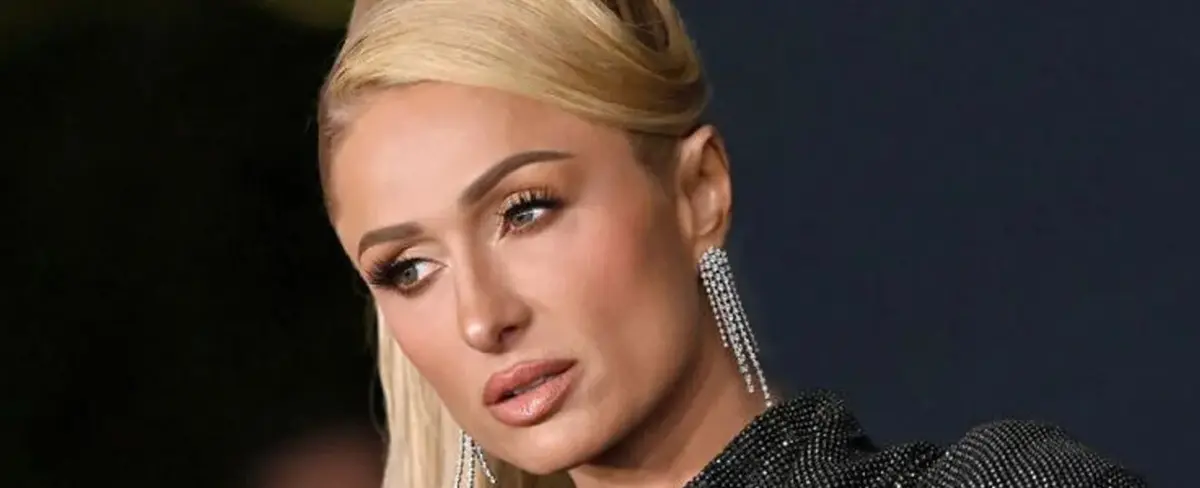 La socialité Paris Hilton revela que se ha convertido en mamá por segunda vez