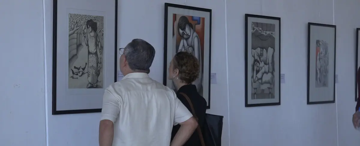 Exponen arte plástica del maestro José Aragón en el Teatro Rubén Darío