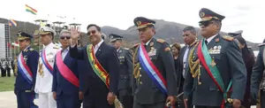 Presidente Arce pide estar atentos ante amenazas internas y externas