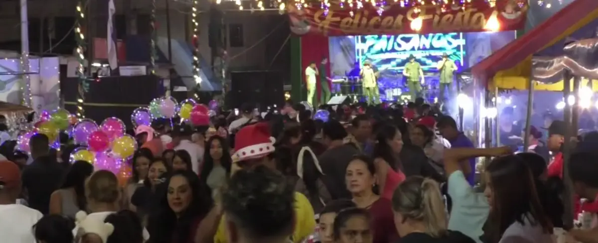 Decenas de familias participaron en noches de compras navideña en Estelí