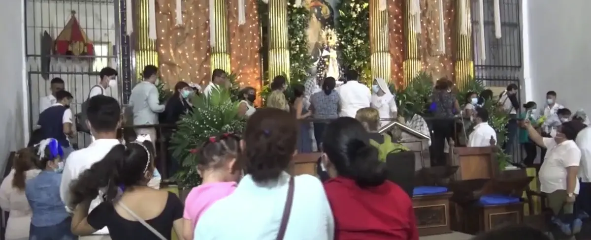 Miles de familias se desbordan para participar en la Lavada de plata en El Viejo