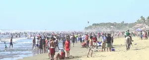 Miles de familias se refrescan en las aguas de Masachapa y Pochomil