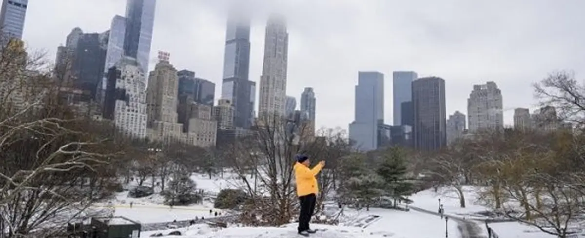 Después de dos años llega la nieve a Nueva York, EE.UU.