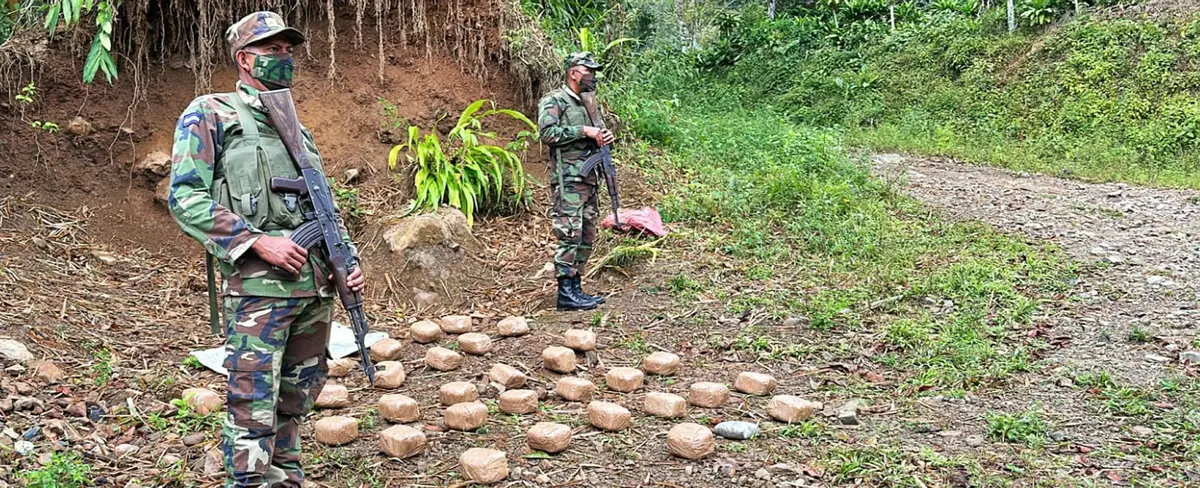 Ejército incauta 32 paquetes de marihuana en Jalapa