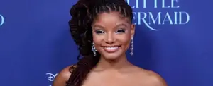 Halle Bailey, actriz de "La Sirenita" sorprende al revelar el nacimiento de su primer hijo