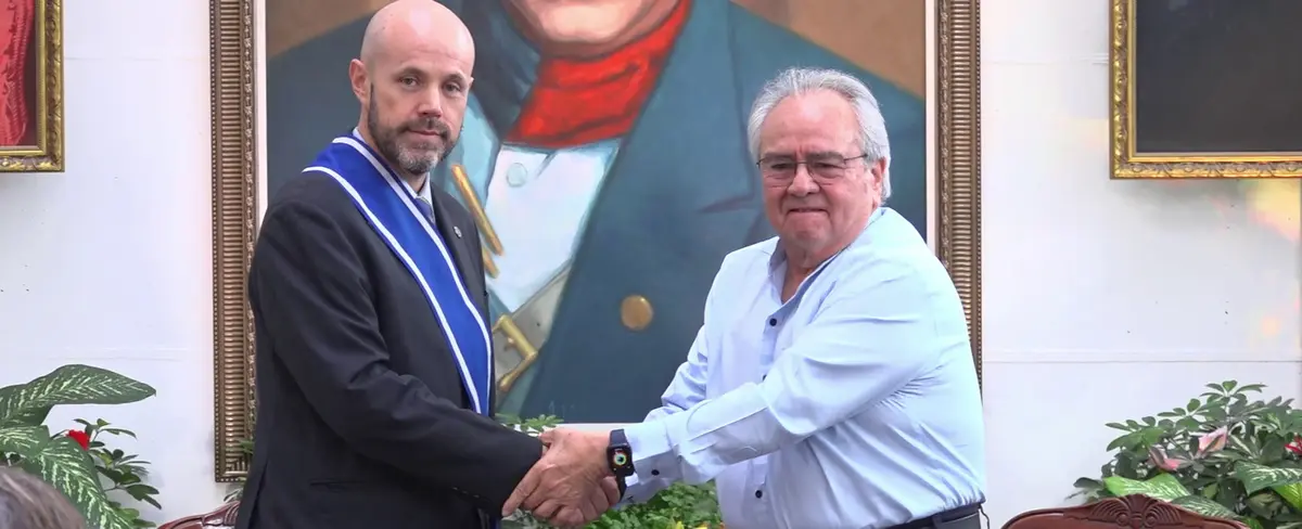 Nicaragua condecora al representante de la FAO