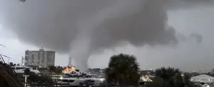 VIDEOS: Potente tornado afecta la Florida