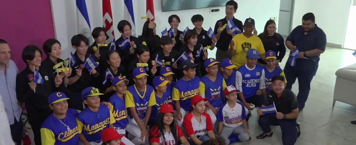 Llega a Nicaragua el equipo de béisbol femenino de Japón Yomiuri Giants
