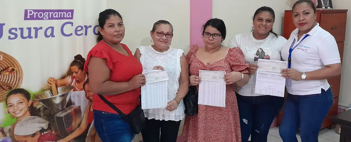 Entregan préstamos para mujeres de Bluefields que emprenden para prosperar