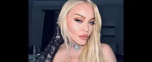 Bailarín tira a Madonna en pleno concierto