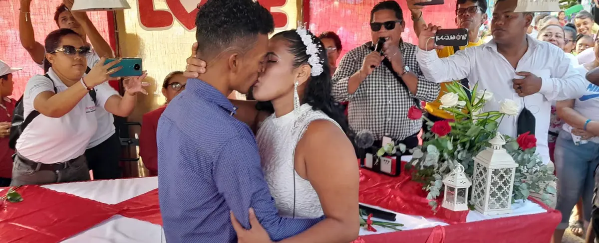 Bluefields: 8 parejas contraen matrimonio en el Día del Amor y la Amistad