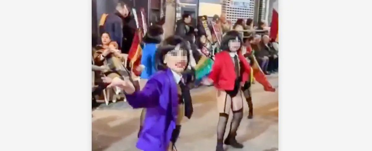 Carnaval con niñas en lencería en España desata gran polémica en la Red