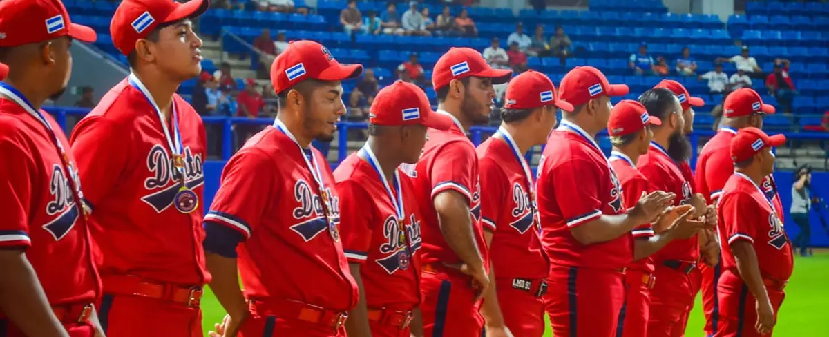 Dantos inician el Pomares 2024 con victoria ante Los Tiburones