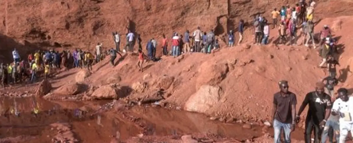 Deslizamiento de tierra en mina de oro en Guinea deja sin vida a cuatro personas