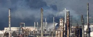 Explosión en una refinería en México deja a ocho personas heridas