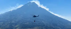 Incendio en volcán de Agua devasta 50 hectáreas de bosque en Guatemala