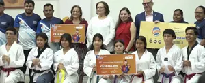 Lotería nacional entrega más de 24 millones de córdobas al IND y Mifam