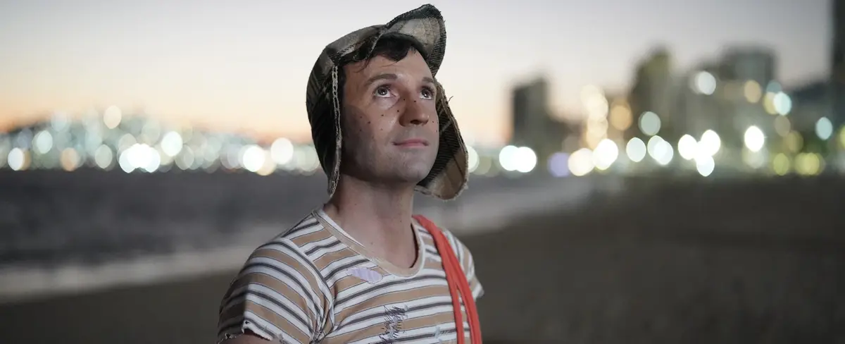 Max revela imágenes de Pablo Cruz, protagonista de la bioserie “Sin Querer Queriendo”