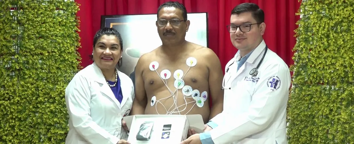 Minsa distribuye 34 equipos cardiovasculares en todos los Silais